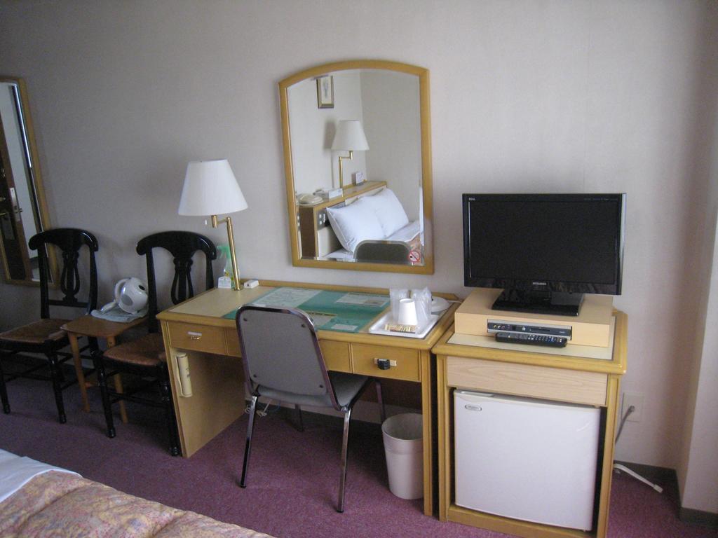 Hotel Palace Inn Toyota Tojota Kültér fotó